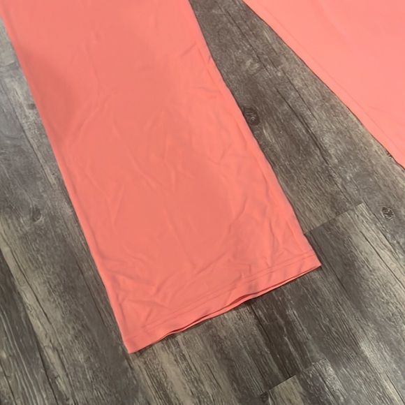 Moda International 2 piece set - Picture 2 of 13